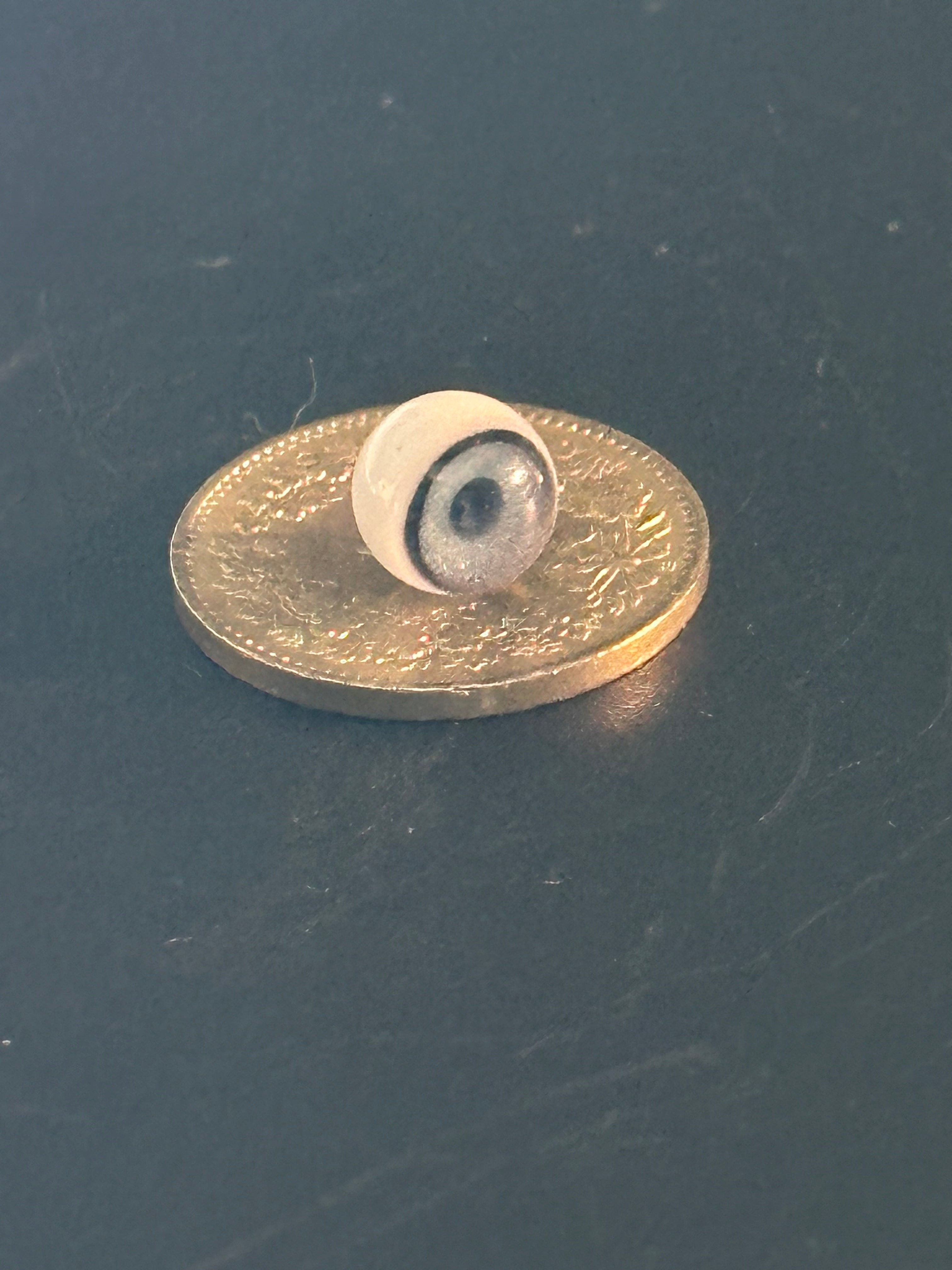 🔮 DemateoArt Glass Pearls – Miniature Masterpieces